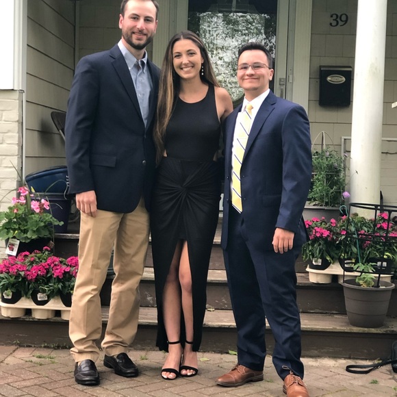 Small black dress with twist in the middle, high low - Picture 2 of 6